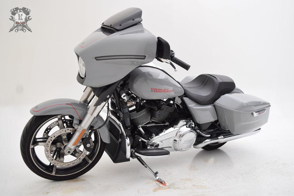 2024 Harley-Davidson FLHX - Street Glide motorcycle