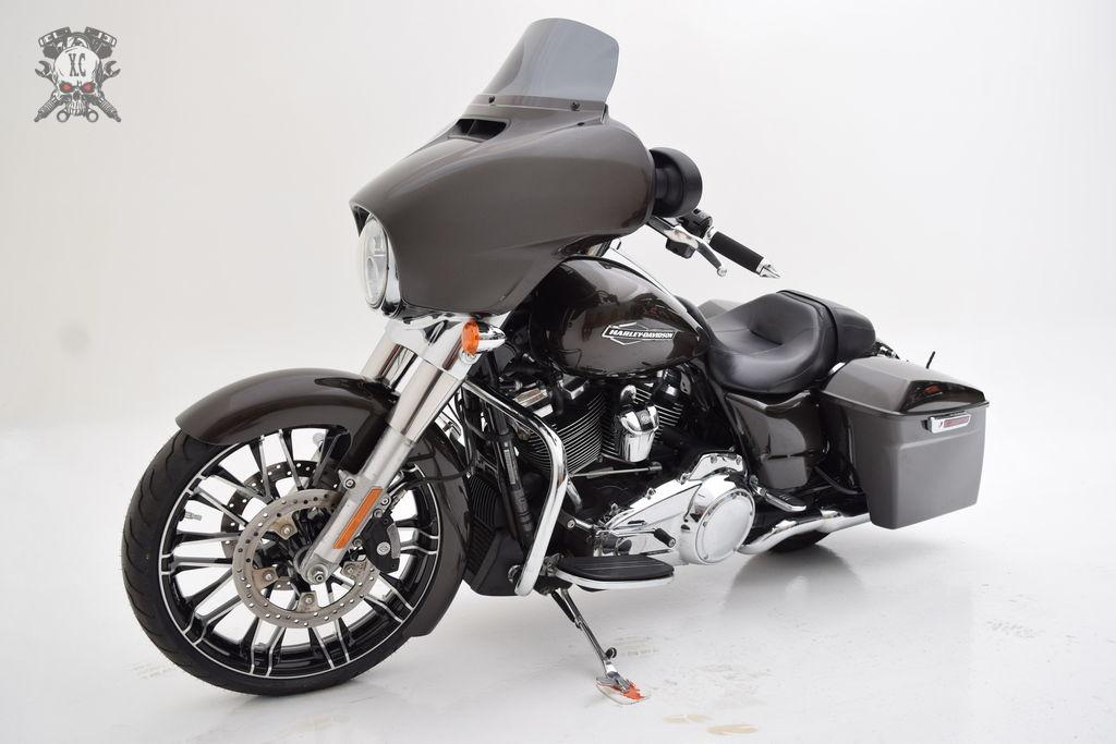 2021 Harley-Davidson FLHX - Street Glide